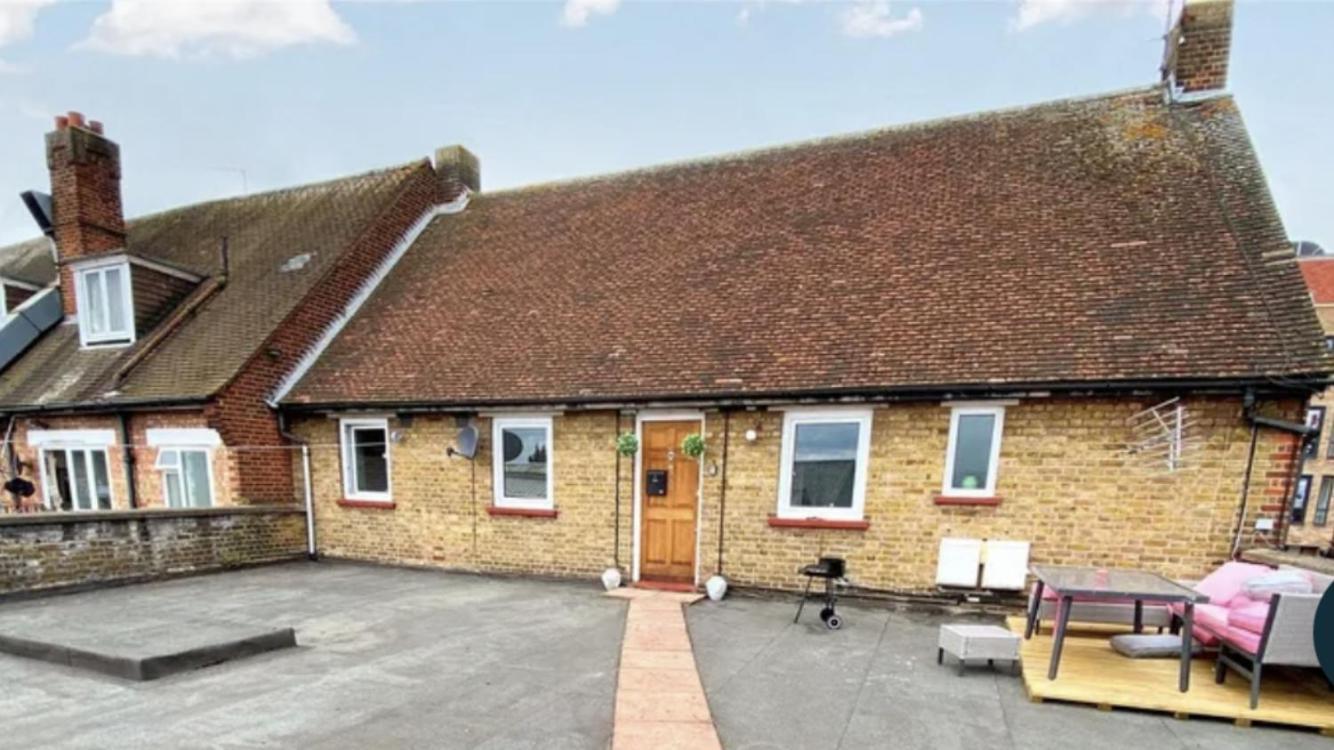 4 Bedroom Property Close To The Harry Potter Studio And Watford Junction Ngoại thất bức ảnh